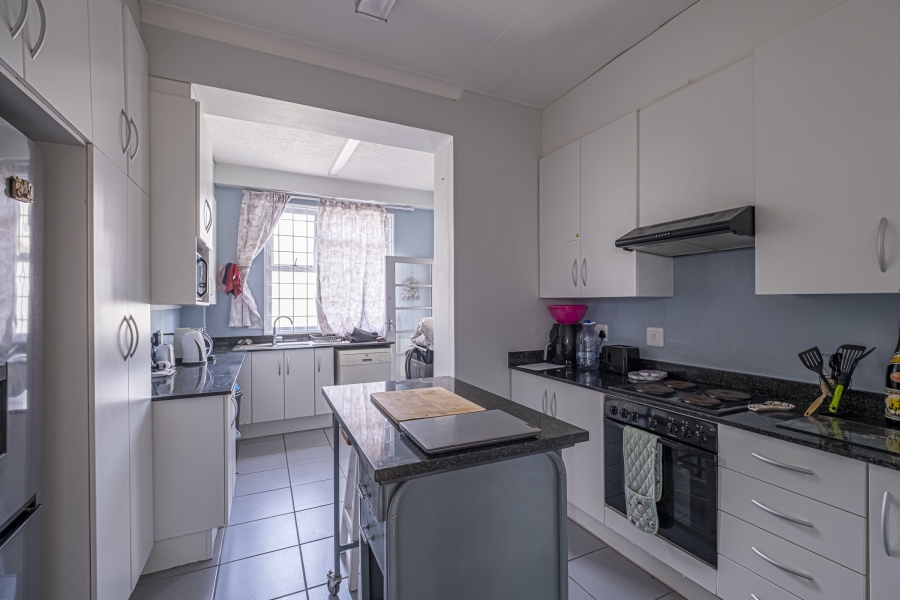 2 Bedroom Property for Sale in Summerstrand Eastern Cape